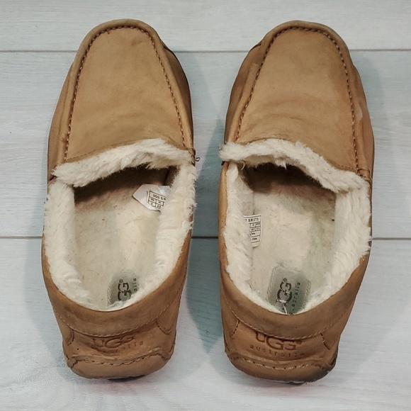 Ugg Australia Mens 5775 Leather Loafer Slippers Sheepskin shoes sz 9 main image 9